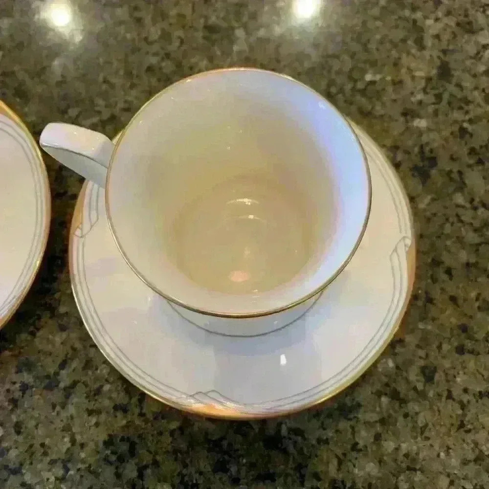 Noritake Fine China 2 teacup and saucer sets, Golden Cove design - Picture 3 of 6